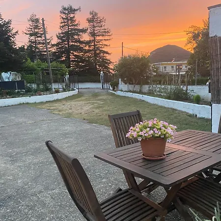 Ameli ,balcony With Mountain View, Kitchenette, 1km To By Likeyourhome Lejlighed *