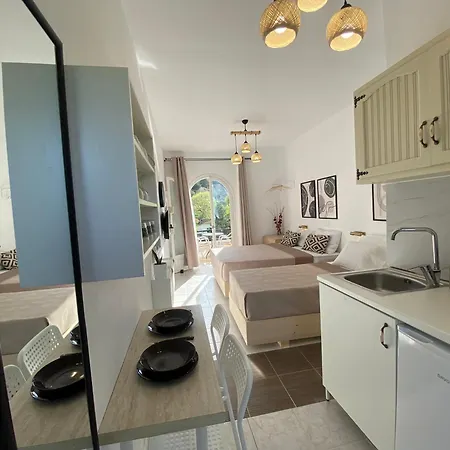 Апартаменты Ameli ,balcony With Mountain View, Kitchenette, 1km To By Likeyourhome Vatos