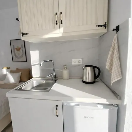 Ameli ,balcony With Mountain View, Kitchenette, 1km To By Likeyourhome Apartman *