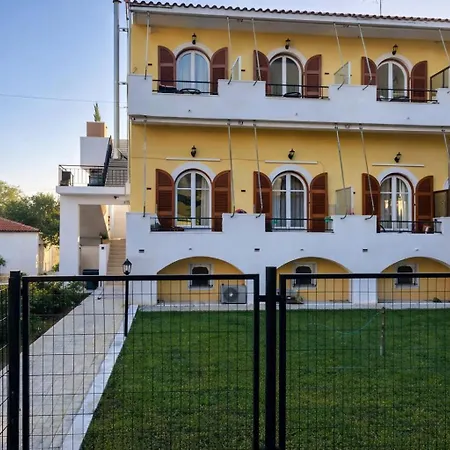 Apartman Ameli ,balcony With Mountain View, Kitchenette, 1km To By Likeyourhome
