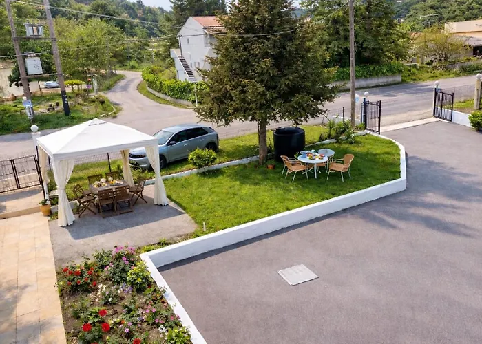 Appartement Ameli ,balcony With Mountain View, Kitchenette, 1km To By Likeyourhome *